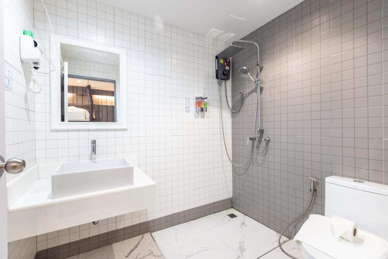 Baan Kun Mhor Hostel บ้านคุณหมอโฮสเทล Bangkok Eksteriør bilde