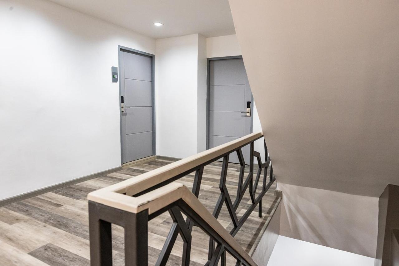 Baan Kun Mhor Hostel บ้านคุณหมอโฮสเทล Bangkok Eksteriør bilde