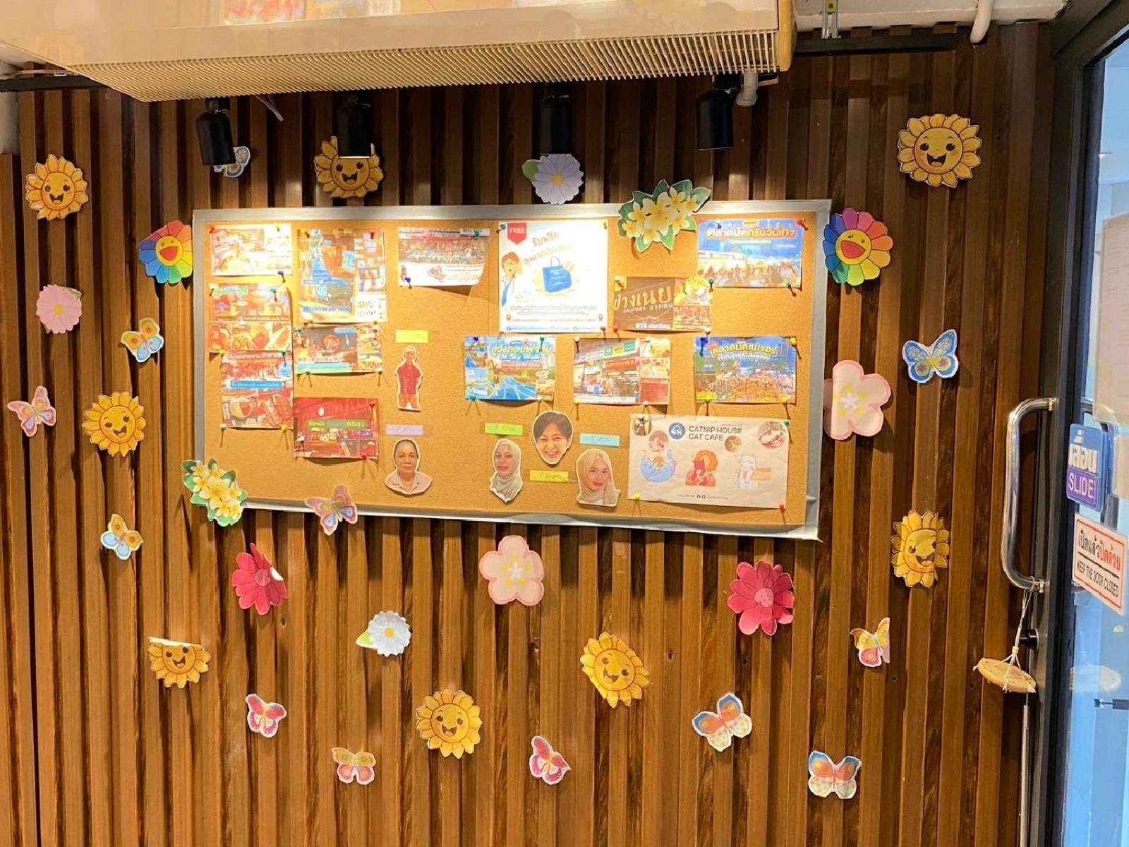 Baan Kun Mhor Hostel บ้านคุณหมอโฮสเทล Bangkok Eksteriør bilde